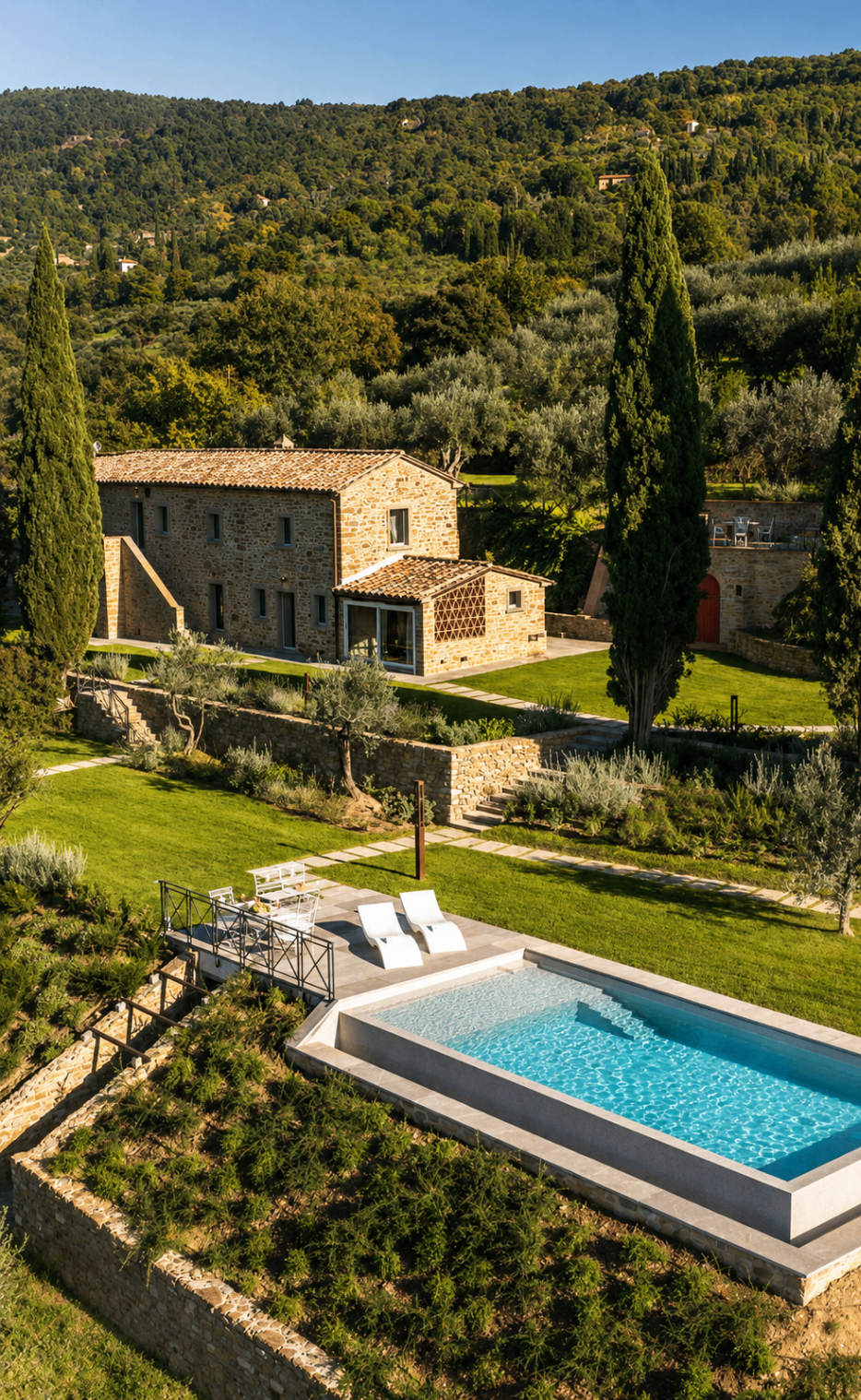 Stone house in Lunigiana with pool and terraced garden